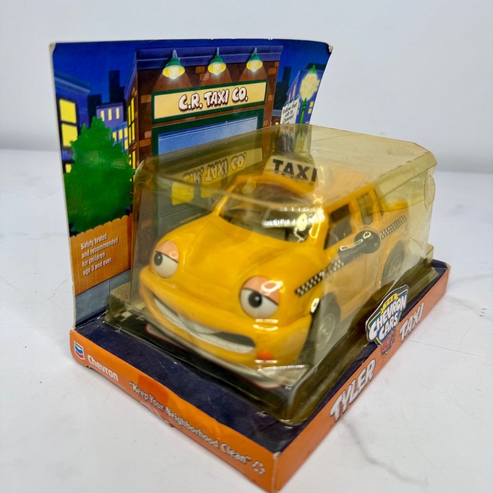 1997 The Chevron Cars Yellow Tyler Taxi Trunk Door Opens Eyes Move